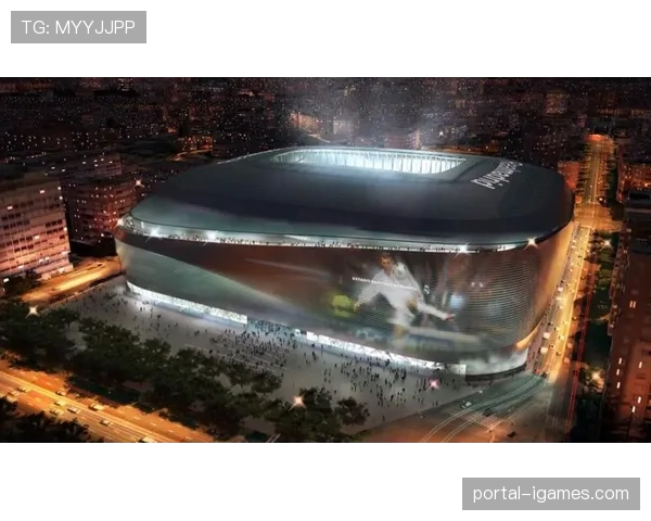 伯纳乌球场全新可开合顶棚通过最终测试,将于五月正式启用 伯纳乌球场全新可开合顶棚通过最终测试,将于五月正式启用